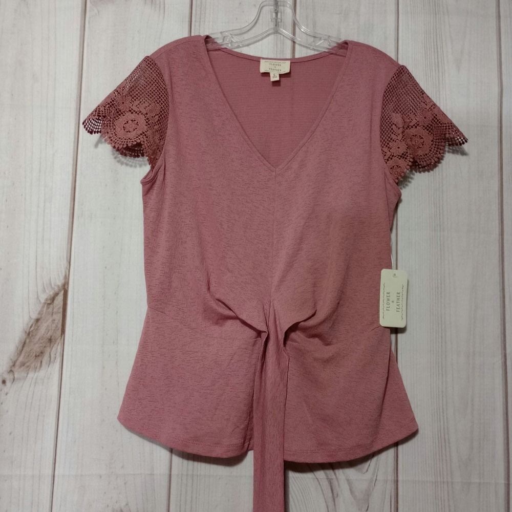 Flower & Feather Shirt Ladies Large Lace Rose‎ Color